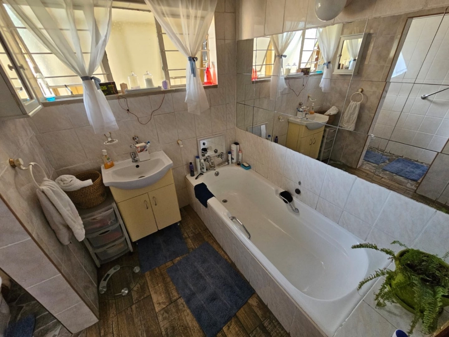 4 Bedroom Property for Sale in Vaalpark Free State